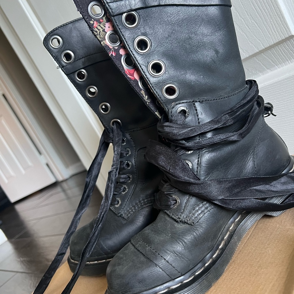 Dr martens triumph 1914